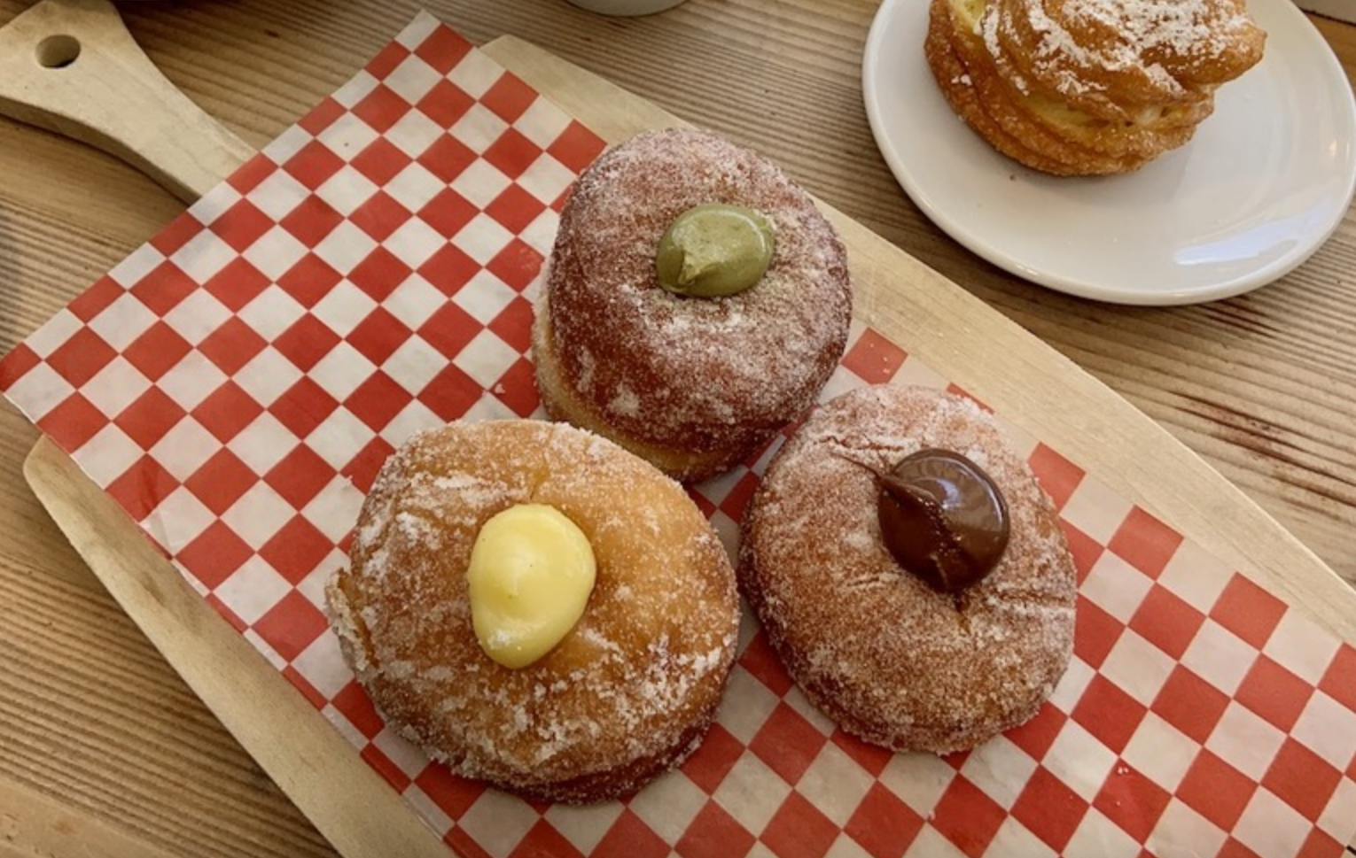 Best Bomboloni spots in Montreal